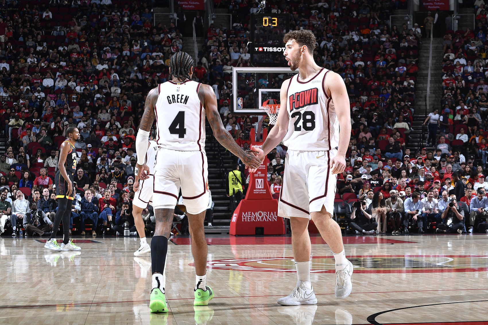 澳客体育-申京：我跟杰伦-格林说过 希望交易能让他更有动力 他会更成熟的